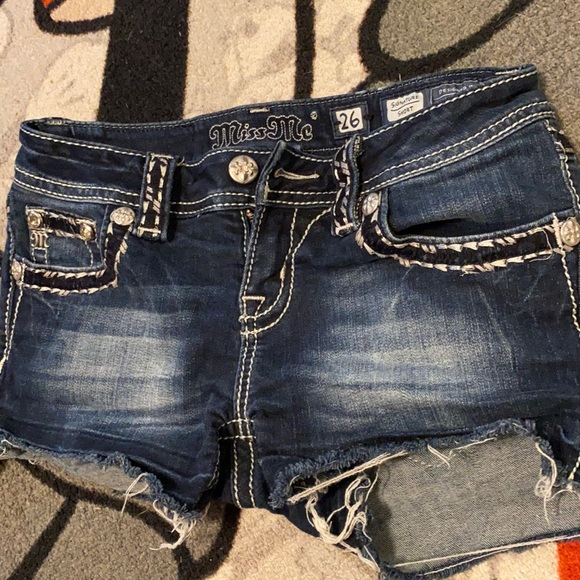 Miss Me signature stretch shorts - Picture 3 of 9